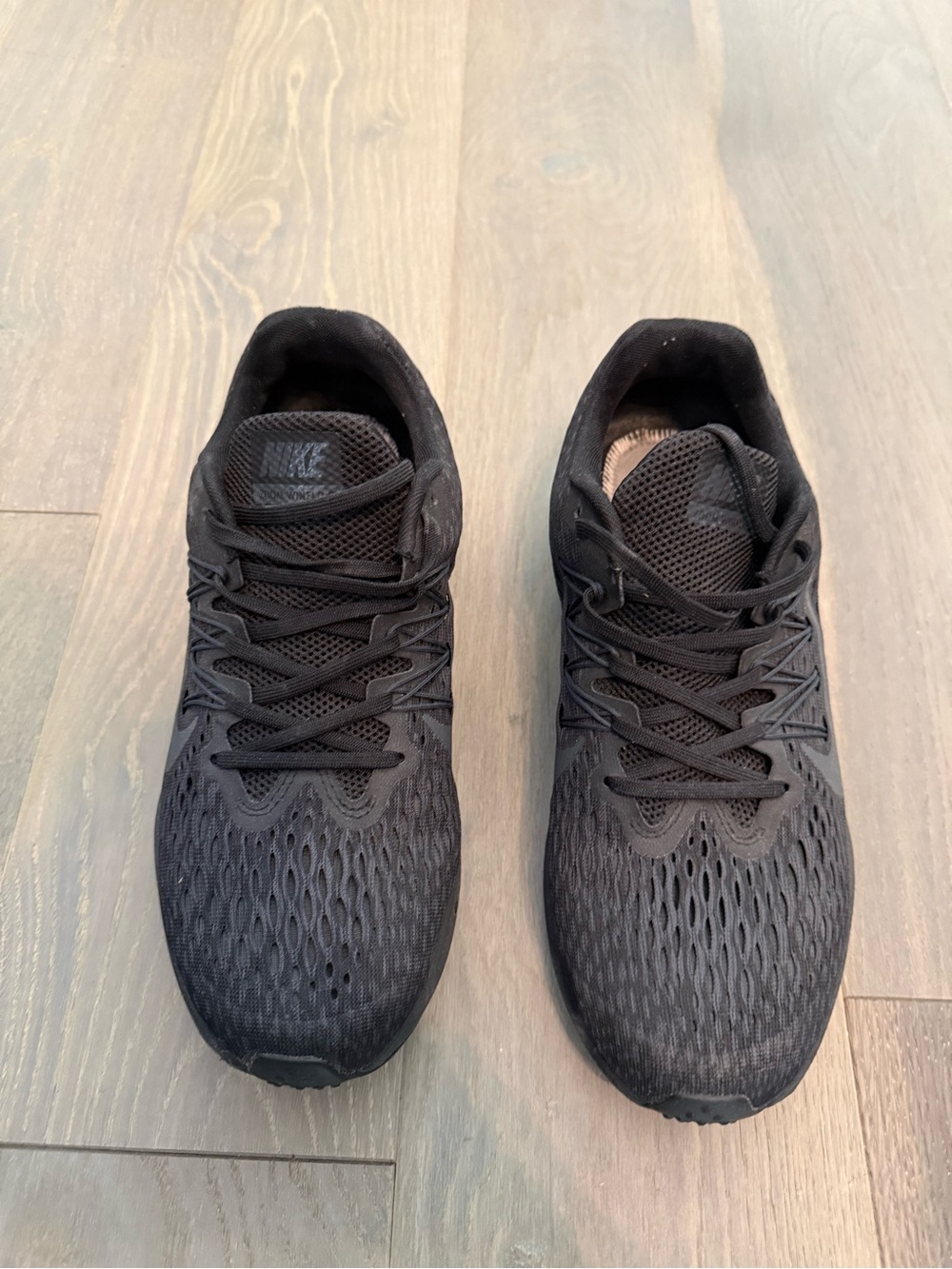 Nike Zoom Winflo 5 Men’s Black Running Shoes